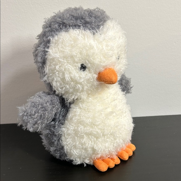 Rare/Jellycat Fluffy Penguin Plush Toy - Gray and White - Picture 3 of 7